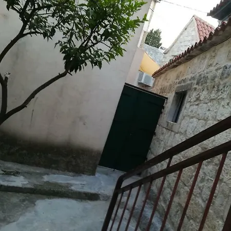 Appartement Maroza *