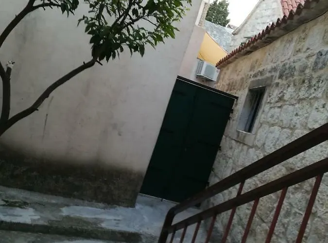 Apartman Maroza *